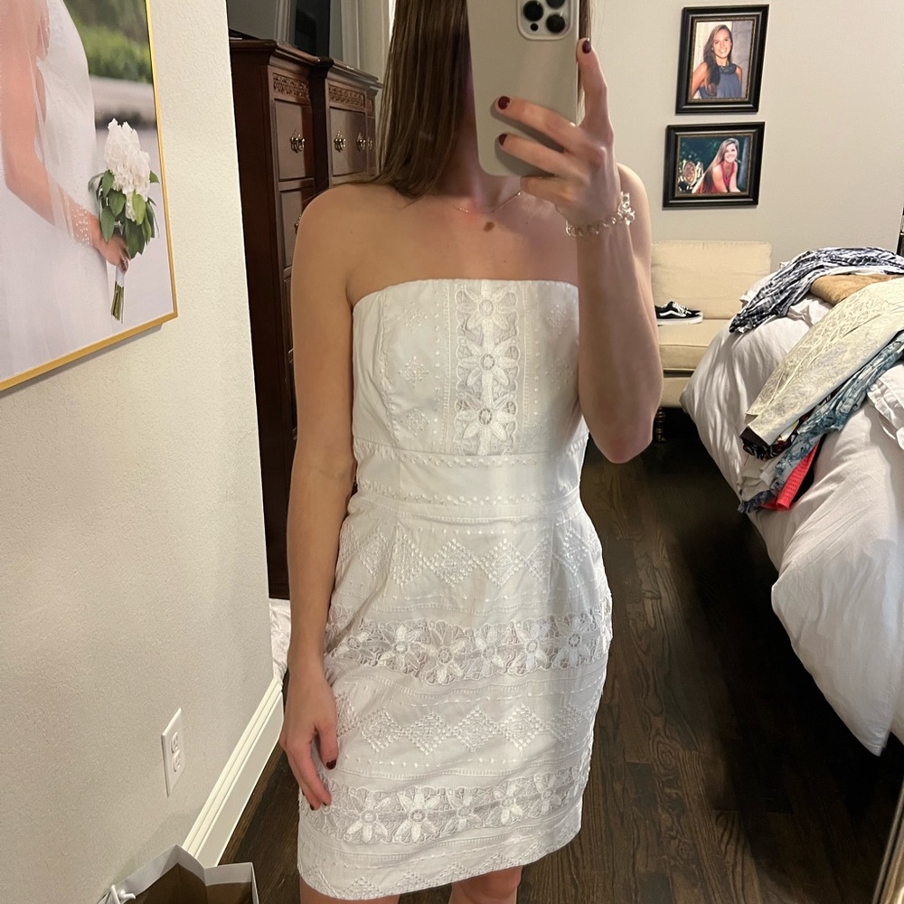 White strapless dress